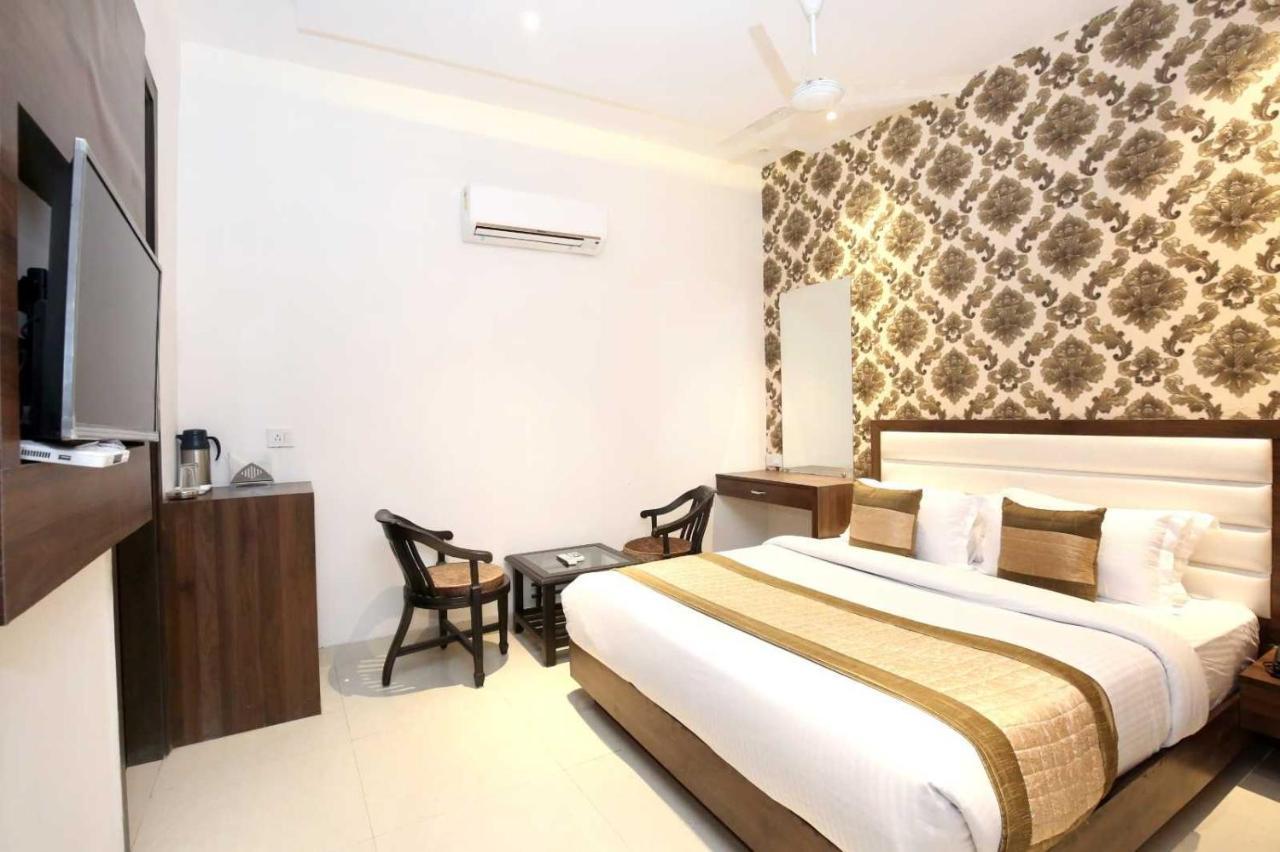 Hotel O Grand Star Amritsar Exterior photo
